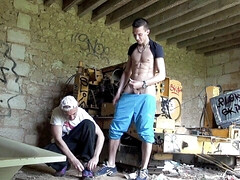 Jess fucked in snekaer by John outdoor