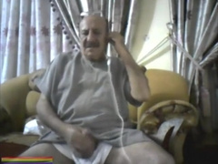 IRAQUI ABUELETE SE PAJEA CON MI CULITO JUGANDO EN LA CAM GAY