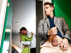 Bareback love scene with two really hot dudes