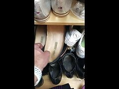 Cum on GF Leather Flat Ballerinas (1. Shot)