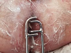 Marcus Pollack opens a hungry hole with speculum
