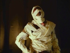 The mommy is coming...