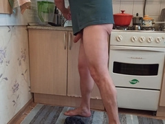 Peeing in the Kitchen and Fap after Lengthy Urinate in Stretch Pants