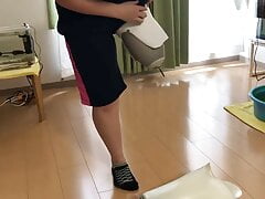 Japanese SAK amputee girl hopping & wearing prosthesis