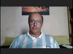 argentinian daddy horny on cam