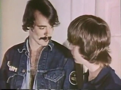 Retro 80s Porn With Amazing Deep Throat Action In Bed