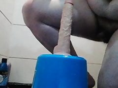 Chubby bttm rides dildo