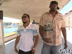 Thick pulsating sausage