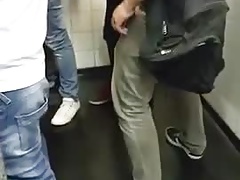 Banheiro WC putaria e mamada 7