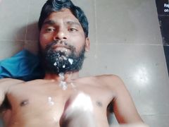 Rajeshplayboy993 cumming on the face