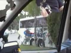 Bear exhibitionist: cumshot in auto 6