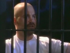 Dakota Threesome - Dos policias cachondos follando con preso