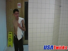 Aaron and Giovanni suck each other in the shower while Brandon watches