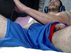 Hairy cock, hombre masturbandose, uncut