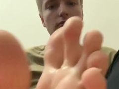 Adore my soles, tramp (Long and grubby toenails)