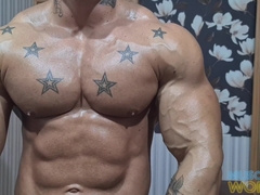 Muscle God Ripples and Blows a load Yam-sized Fountain