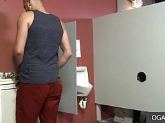 Gay BBC through Glory Hole - Chandler Scott, Ray Diesel