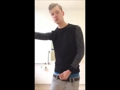 Boy sagging and cum at university 8