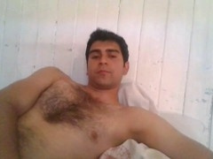 Straight Chilean guy bursts all over himself