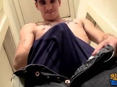 We Love Witnessing Gay-For-Pay Thug Cherokee Lovin’ His Wood