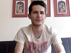 Gaunt hottie enjoys hardcore gape and a facial