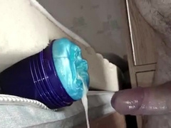 Alien Fleshlight Internal ejaculation Plumb With Cub