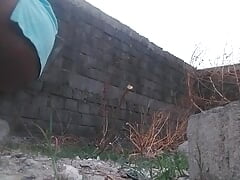 Apni Hawas bujhane ke liye jungle mein Hath se halane lag gaya Ladka