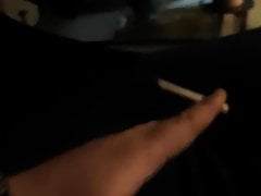 Jeune mec attend vos ordres