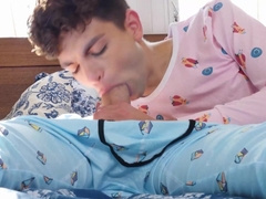 Lustful twink John Crawford lets cute Zayne suck his cock