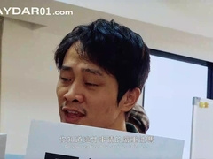 Condom-free threesome Caught on National Live Broadcast