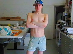TWINK IS ALWAYS HUNGRY FOR RAW COCK