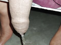 Pissung at nights #Cumming #pissing #xhamstar