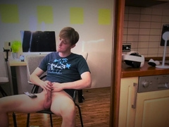 Blond dude pursues massive ginormous shaft - Pop-shot