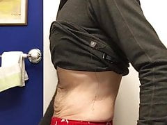 Dutch guy jerking off after work. Cumming in the badkammer!