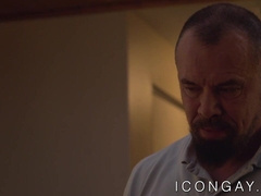 This young cutie is the perfect top for macho daddy