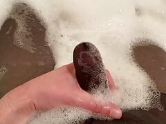 Masturbation en nylon dans mon bain