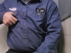 Fellating my fountain at the store