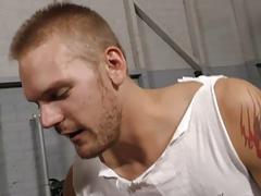 Gym rat's asshole gets a workout