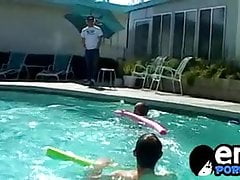 Young emo homosexuals fuck ass in poolside threeway