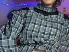 Gorgeous Femboy Jacks off on Camera with Gigantic Popshot