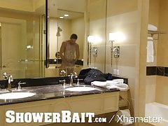 ShowerBait Hunks Suck Multiple Dicks In The Shower