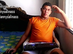 Salinass03 goes wild with webcam show: Jalo la pinga frente la camara!