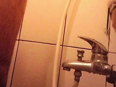 偷拍男同學洗澡