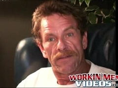 Experienced rod choker spanks his hairy cock and sprays cum