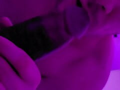 Kissing that big dick