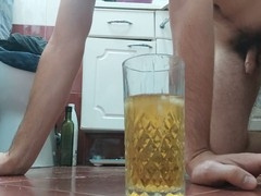 Uncensored cumshot and pissing action in HD starring a young Croatian hunk