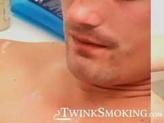 Passionate dick jacking and chainsmoking in the tub by gorgeous Marek