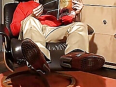 Focus on his feet while he jerks his pole