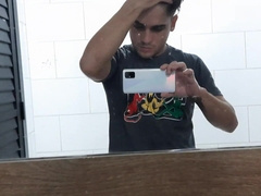 Harm a Urinate in the Diner