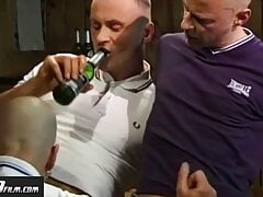 Cazzofilm.com - Little skinhead can take cock